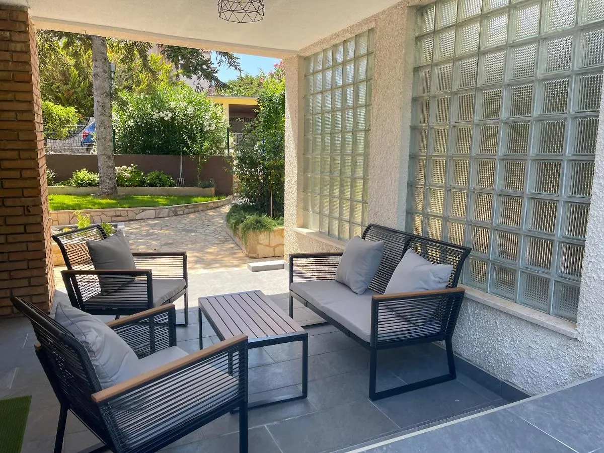 Vacation Home Aurelia Banjole 0*,  Croatia